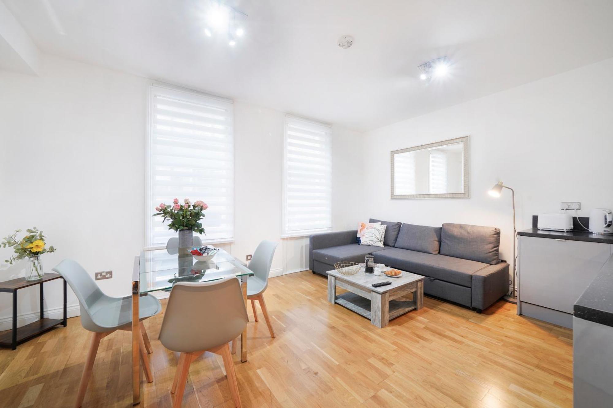 Apt 1, Soho Apartments 1St Floor By Indigo Flats London Ngoại thất bức ảnh